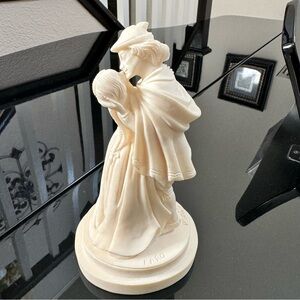 Vintage Faro Italian Kissing Romeo & Juliet Figurine Sculptur